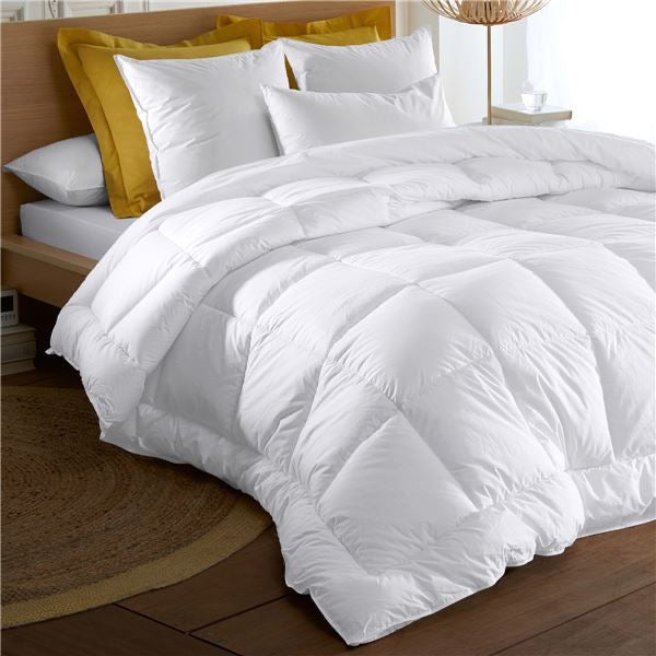 Couette blanche qualité d'hôtel